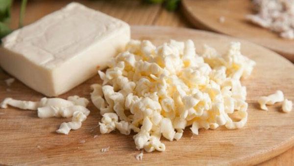 rallar queso procesado