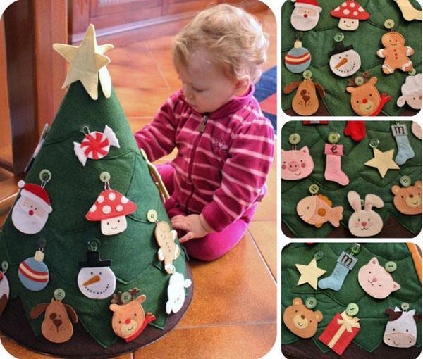 Arbre de Noël avec des jouets