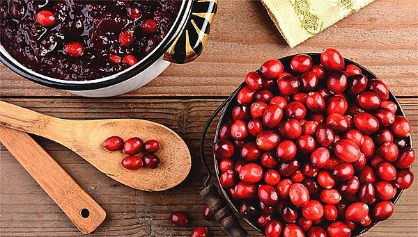 canneberges fraîches et confiture