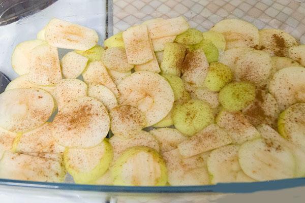 mezclar manzanas con canela