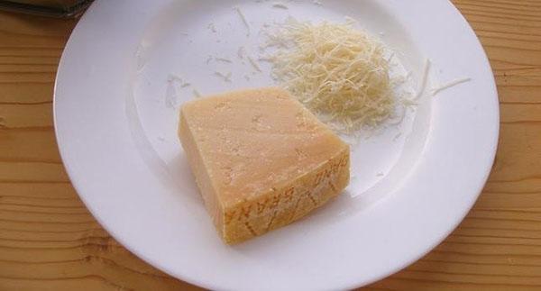queso rallado