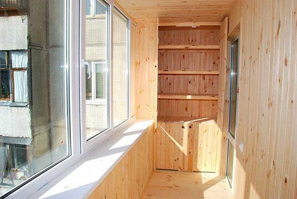 doublure en bois pour le balcon