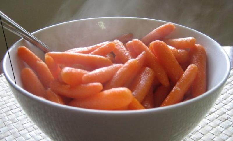 Beneficios y daños de las zanahorias hervidas