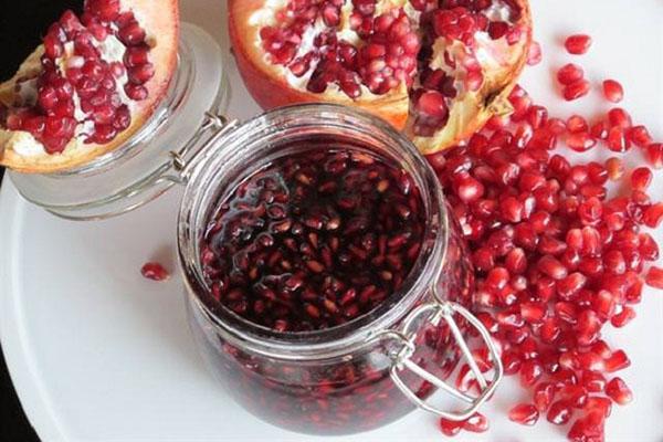 mermelada espesa de granada aromática