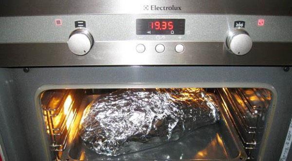 hornear en el horno