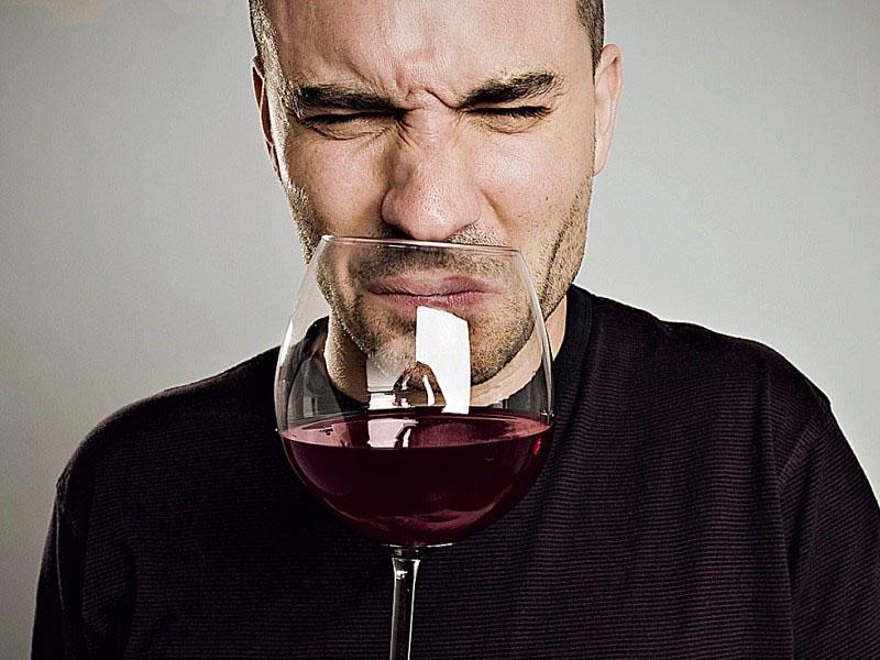 vino maloliente