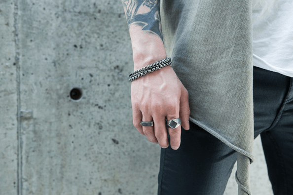 Vitaly ETID x Antiqued Steel Armband und Berlian Ring