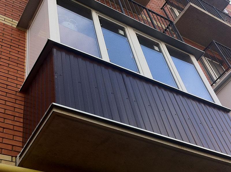 carton ondulé pour la finition du balcon
