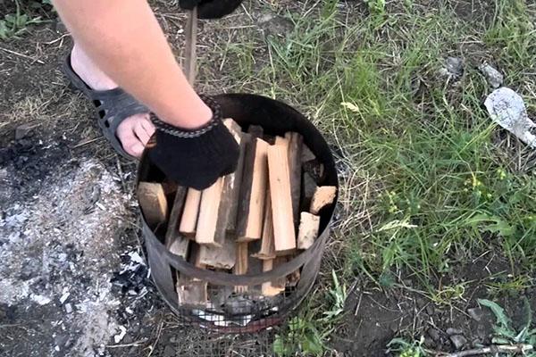 bois de chauffage pour le fumoir