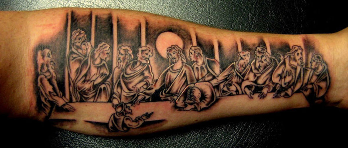 christliches Tattoo