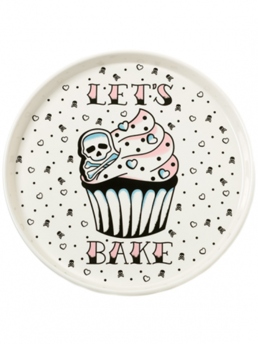 K dispozici na INKEDSHOP.COM: Let 's Bake Platter od Sourpuss Clothing