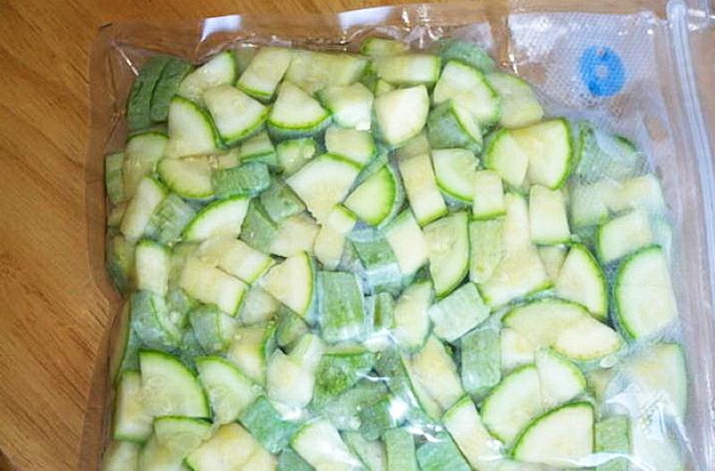 congeler les courgettes en cubes