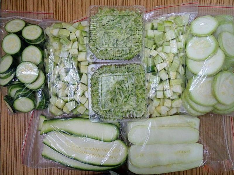 Congelar calabacín para el invierno en casa.