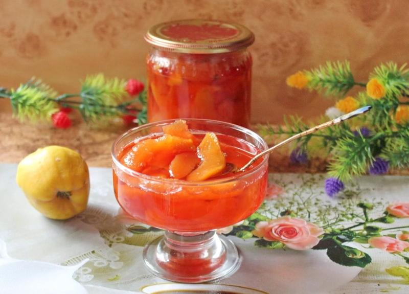 mermelada de membrillo en rodajas