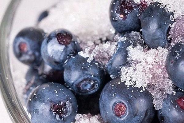 arándanos congelados en la lucha contra las toxinas