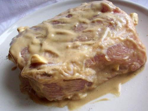 marinar la carne en mostaza