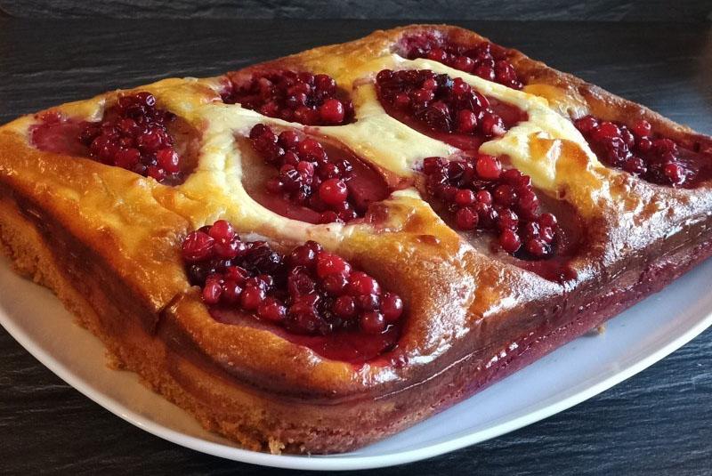 pastel de arándanos rojos